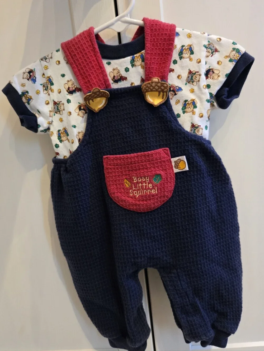 Vintage Y2k Busy Little Squirrel Acorn Overalls 2pc Set